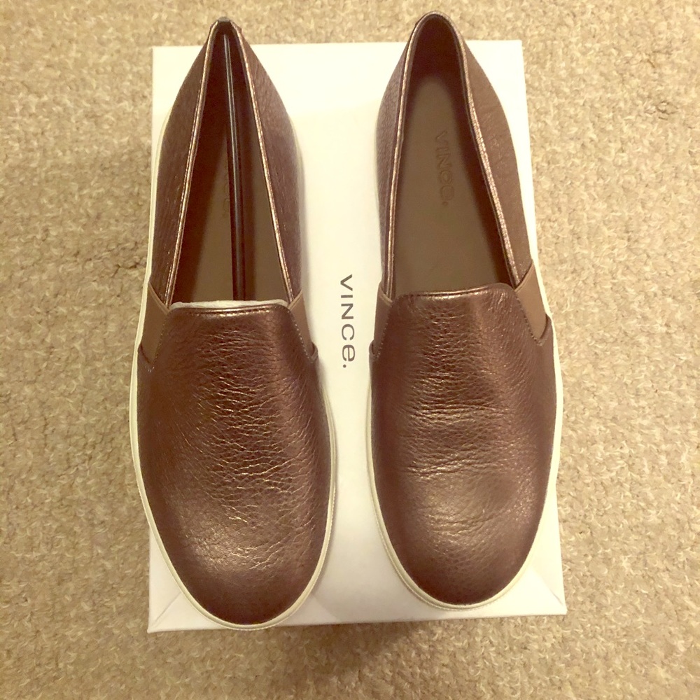 NWT Vince Blair bronze sneakers in box